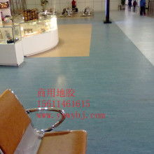德德龙塑胶地板 以专业会展服务，赋能商业空间新体验